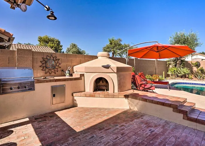 Pool, Putting Green, Fire Pit: Elegant *